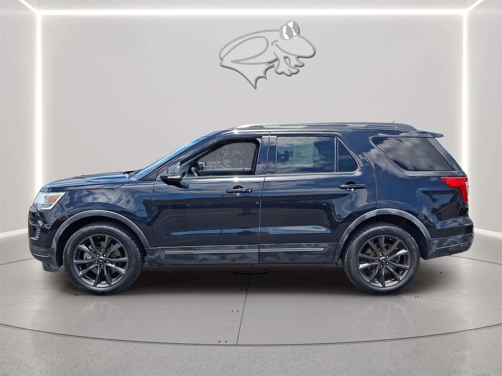 2019 Ford Explorer — side profile view